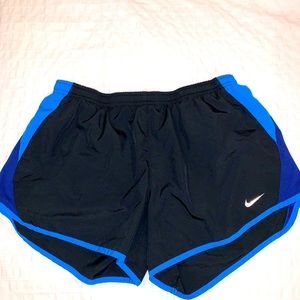 LAST CHANCE BEFORE DONATING: Woman’s Nike Shorts